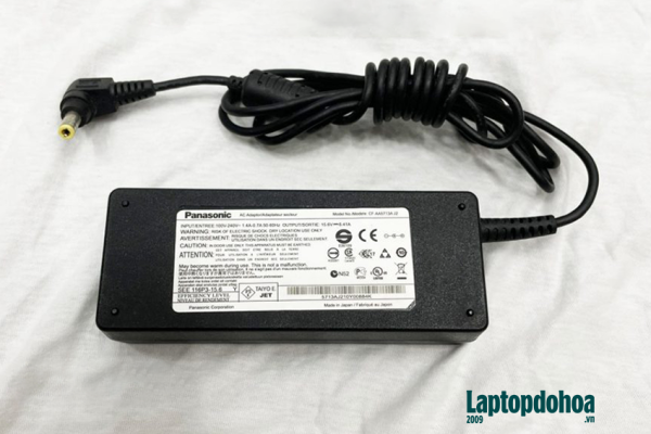 sac-laptop-panasonic-15.6V-6.41A